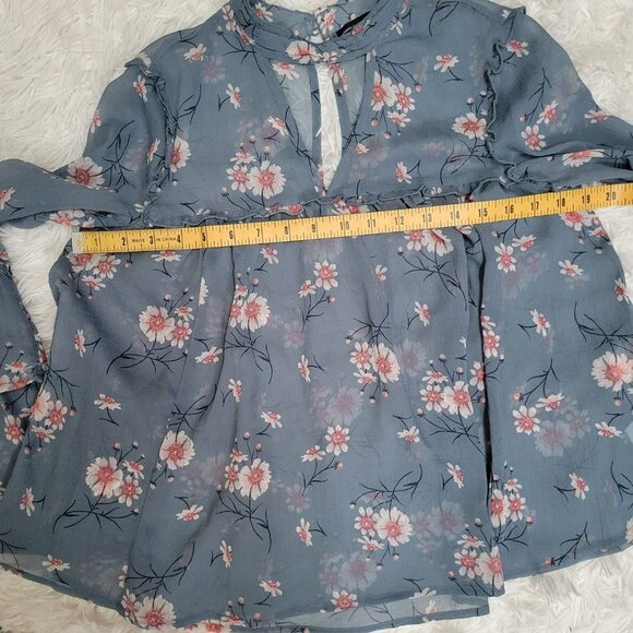 AEO Chiffon Floral Blouse - Picture 8 of 13